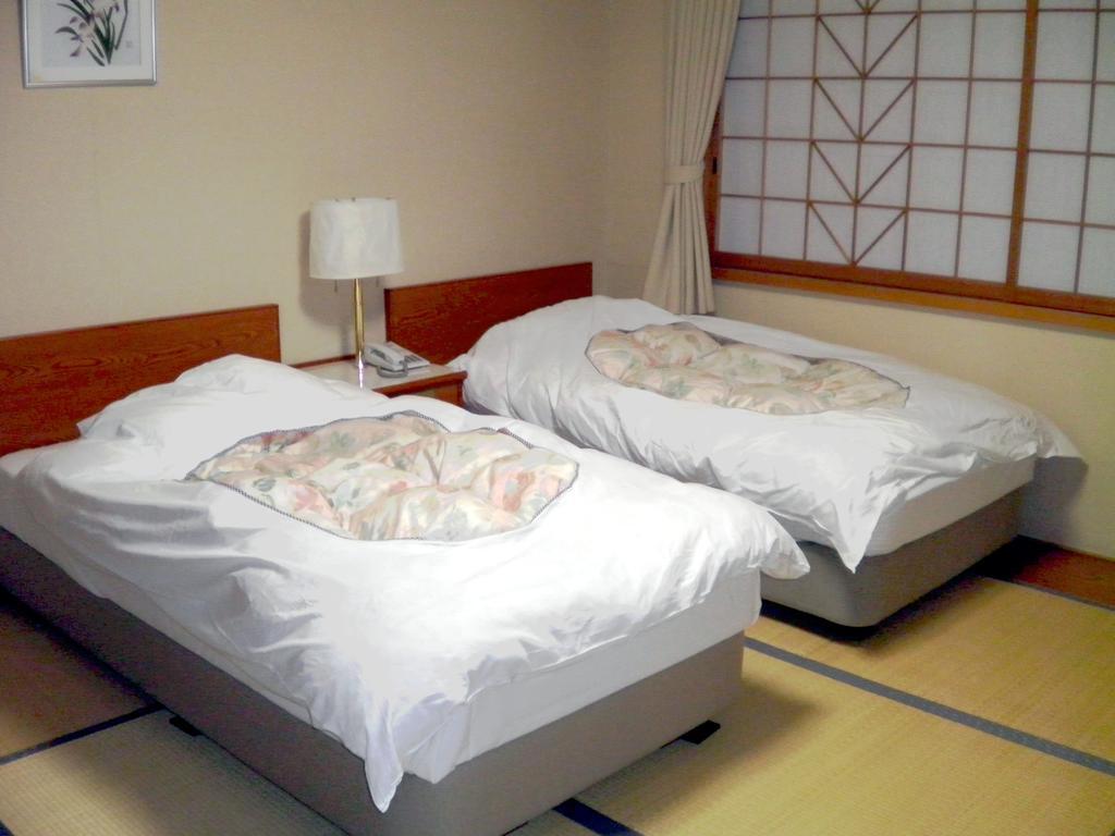 Watarase Onsen Hotel Yamayuri Hongu Bagian luar foto