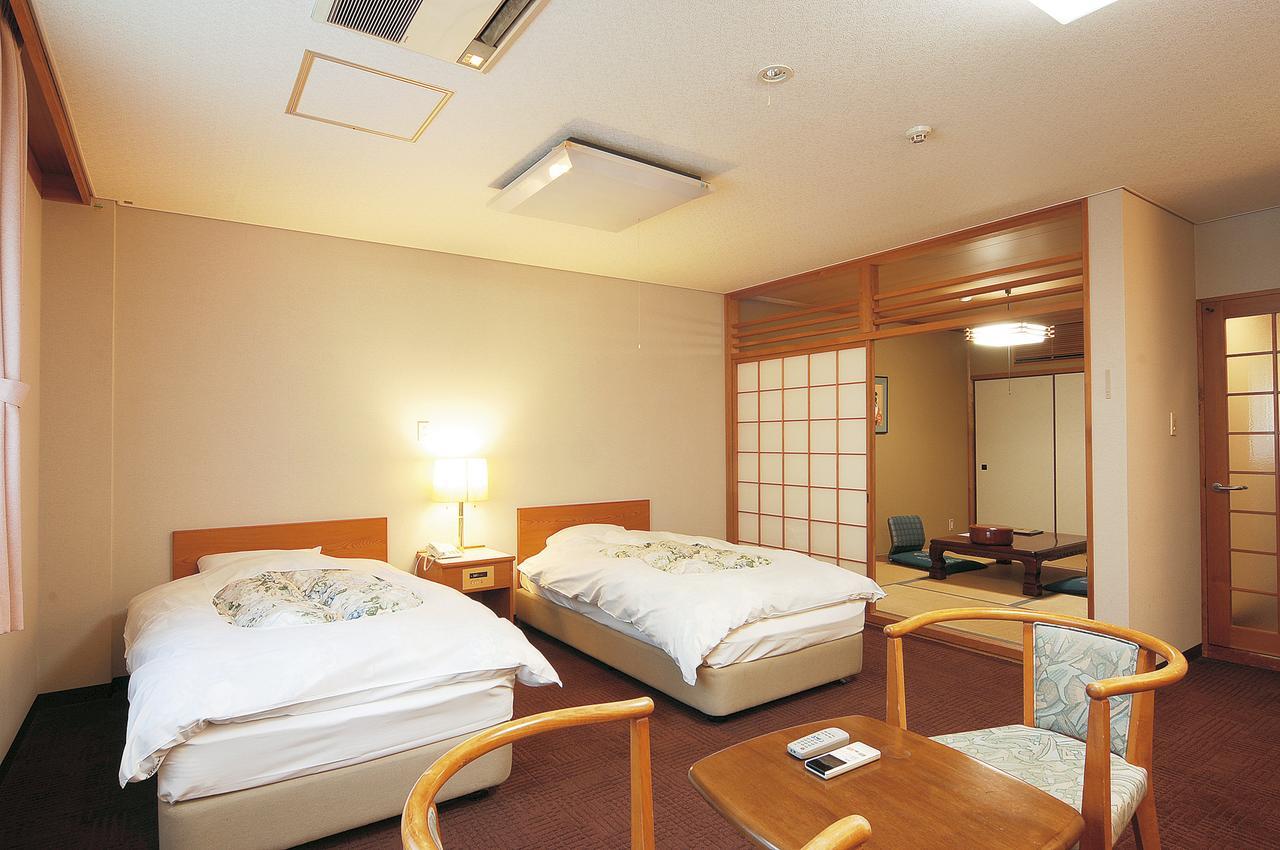 Watarase Onsen Hotel Yamayuri Hongu Bagian luar foto